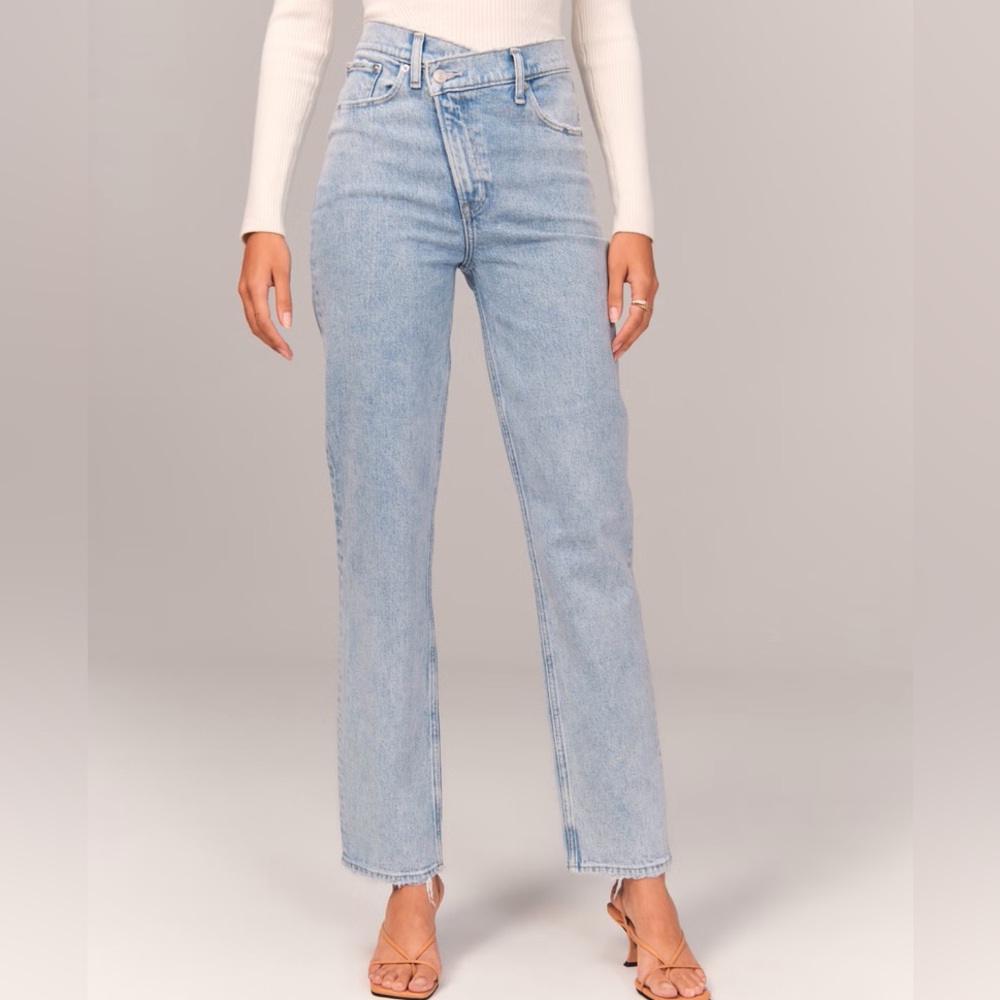 Abercrombie & Fitch The Dad High Rise Jeans
